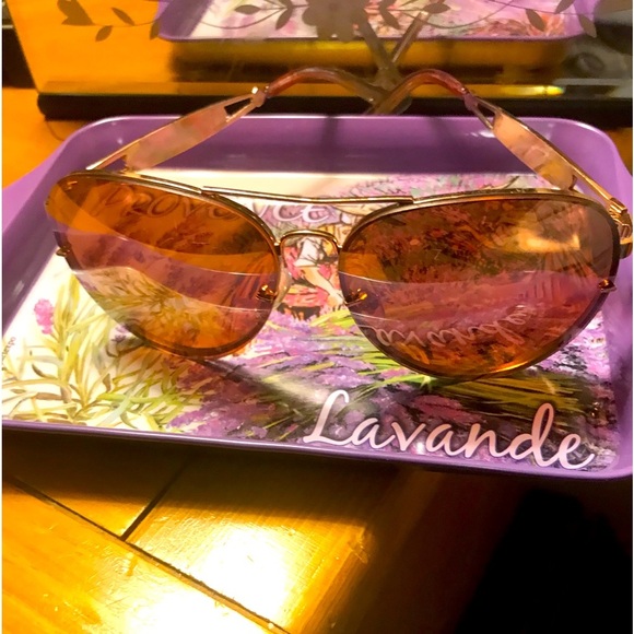 Steve Madden Sunglasses - Picture 1 of 4